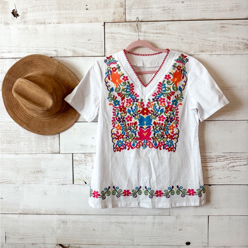 White Embroidered Short Sleeve Top